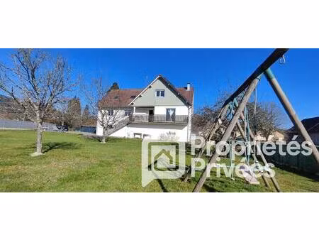 vescemont 90200 : maison 7 pièces 160 m2 sur 1054m² de terrain