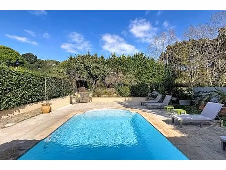 mougins - la peyriere - etang de fontmerle - villa avec beau jardin arbore et piscine