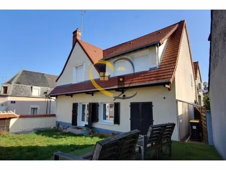 maison de ville 3 pièces à mehun-sur-yèvre