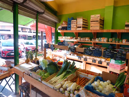 vente commerce 1 pièce 48 m² vence (06140)