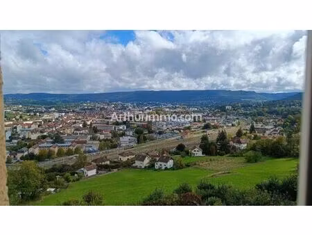 location appartement 5 pièces 98 m2 à lons-le-saunier