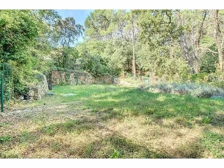 a vendre terrain lorgues 1000 m² clôturé ! plat !