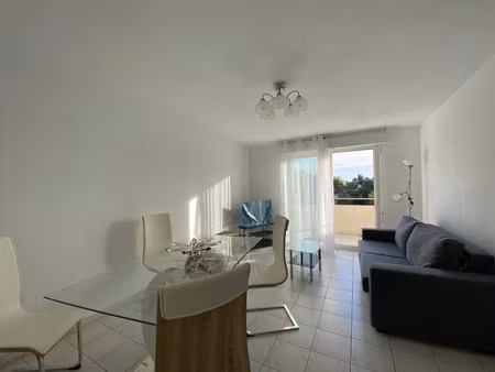 location appartement 2 pièces 47 m² à aix-en-provence (13100)