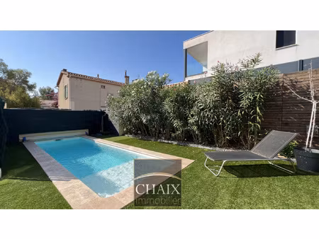 villa t4 de 90m2 avec piscine et garage