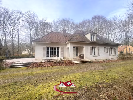 maison familiale dans domaine boisé - calme absolu