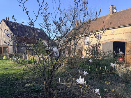 a 1h30 de paris a6  à 15 mn toucy  vous serez séduit par cet
