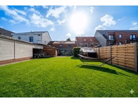 centrum torhout : zeer ruime energetische woning met 4 slpk en 2 badkamers