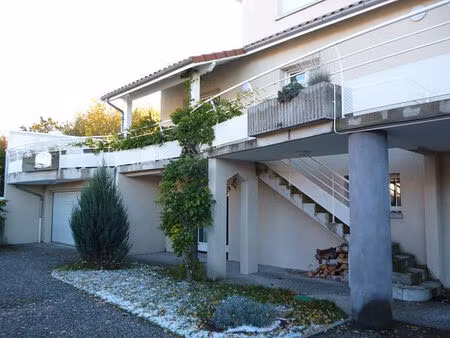 location maison 6 pièces 245 m² à ceyrat (63122)