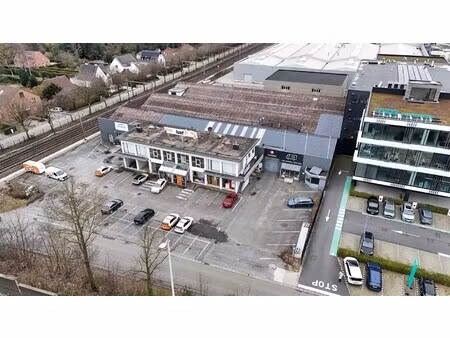 te koop industriegrond met magazijn en kantoren