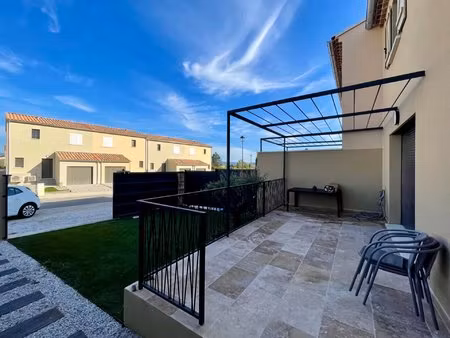 location maison 4 pièces 87m² caromb 84330