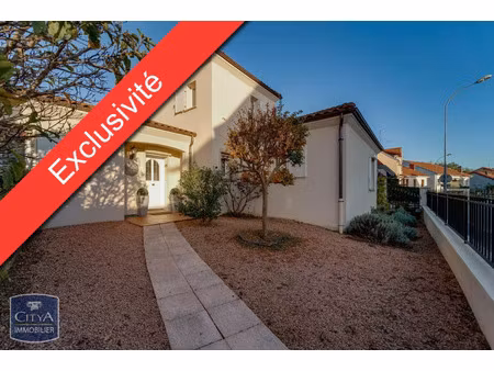 maison à vendre 5 pièces 140 m² - vichy (03) - 485 000€