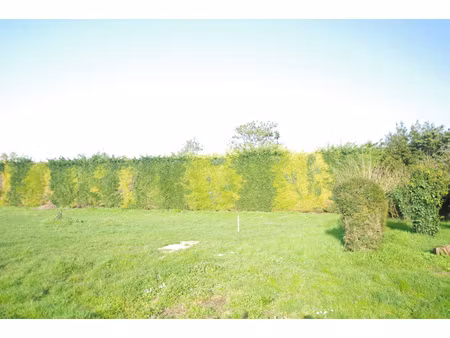 terrain à batir de 249 m2 environ
