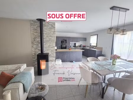 a vendre en exclusivité au boupère  maison de 90 m2 env avec 3 chambres sur une parcelle d
