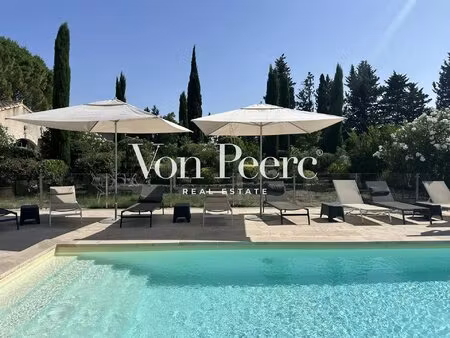 appartements avec piscine - saint-etienne du grès