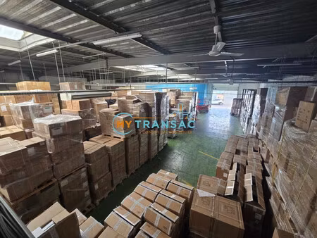 location local commercial