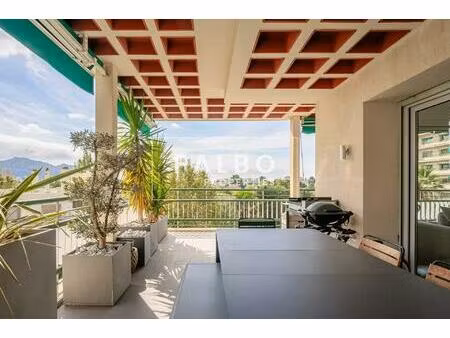 appartement grande terrasse à vendre carré d'or 8e marseille