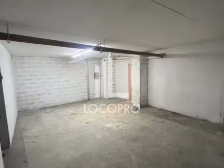 a vendre - entrepôt local activité - 135 m2 divisibles - nice