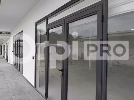 local commercial a louer