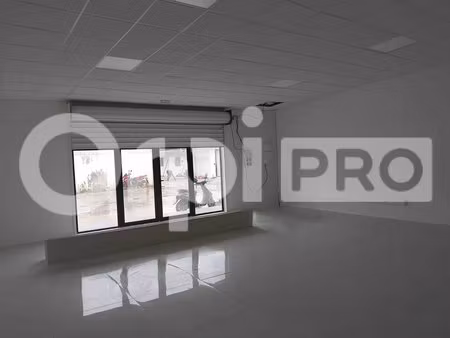 local commercial a louer