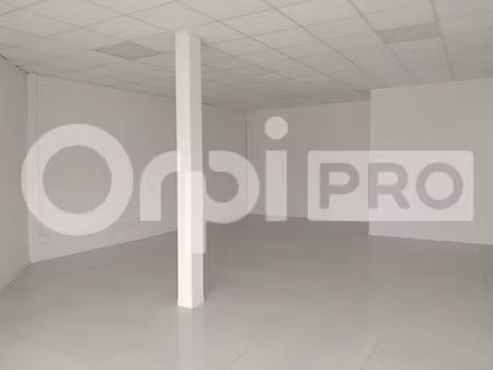 local commercial a louer