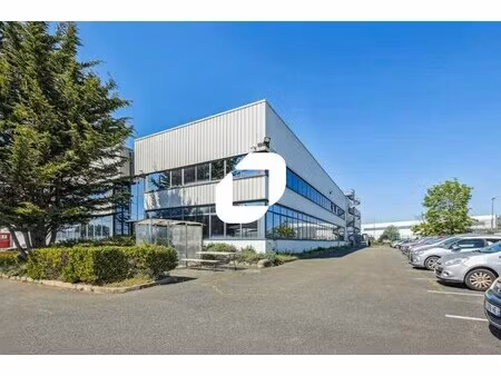 a louer  aeroport charles de gaulle