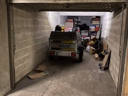 location parking montreuil 93100