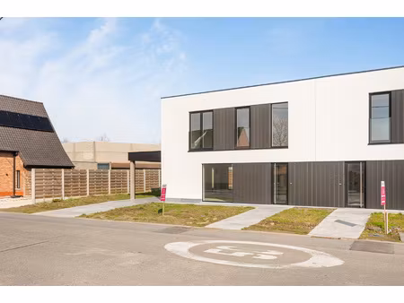 huis te koop in kortemark met 3 slaapkamers