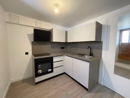 location appartement 1 pièce 24m²