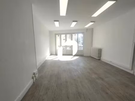 location bureau versailles 78000