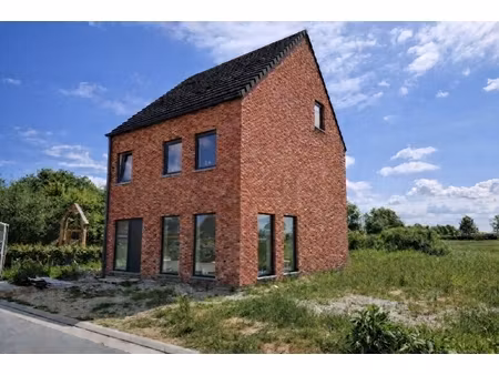 huis te koop in diksmuide met 3 slaapkamers