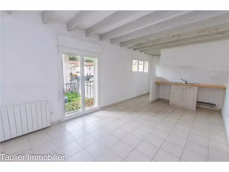 location appartement 2 pièces 59m2 vinay 38470 - 447 € - surface privée