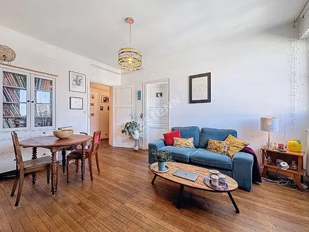 t3 - hyper-centre - hôtel goüin - droit au stationnement