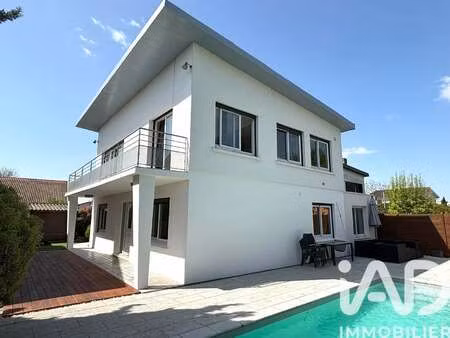 vente maison piscine au bouscat (33110) : à vendre piscine / 175m² le bouscat
