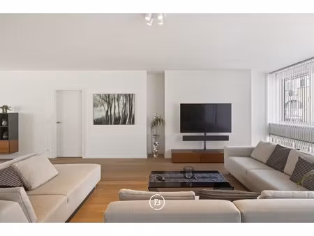 appartement te koop in genk met 2 slaapkamers