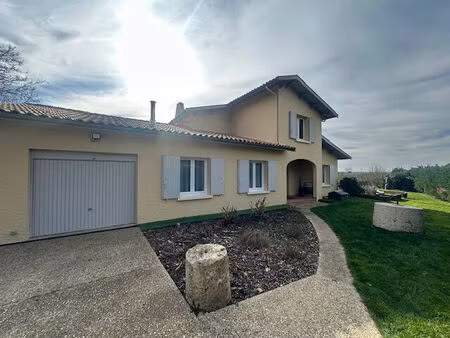 vente maison 4 pièces 170 m² cadillac-sur-garonne (33410)