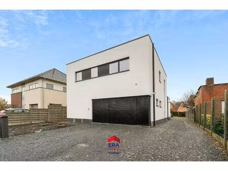 huis te koop in laakdal met 3 slaapkamers