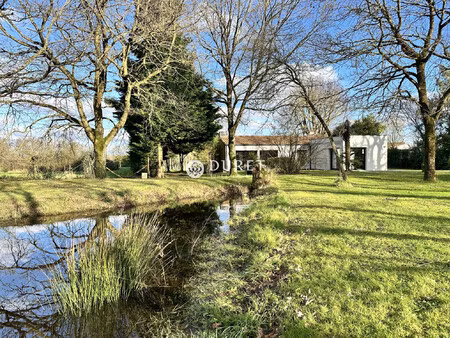 achat maison 8 pièces 197m² vieillevigne 44116