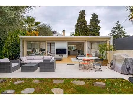 maison individuelle dans une copropriété située à cannes-oxford