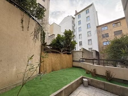 location appartement 1 pièce 32 m² à lyon 6 (69006)