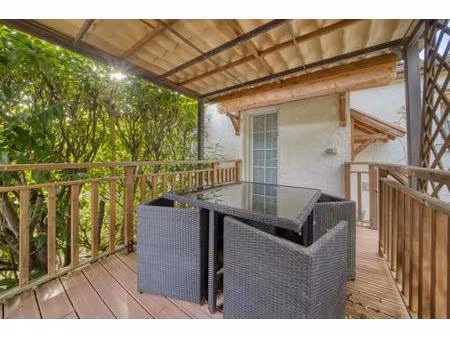 charmante maison 4 pièces avec jardin à saintes