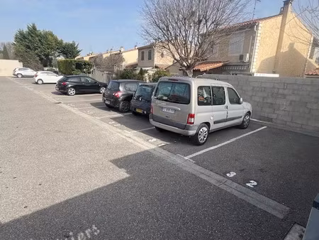 location garage 13 m² à vedène (84270)