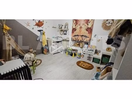 we invest melanie chamaux