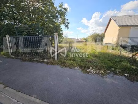 we invest melanie chamaux