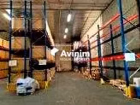 local d'activité de 275m²