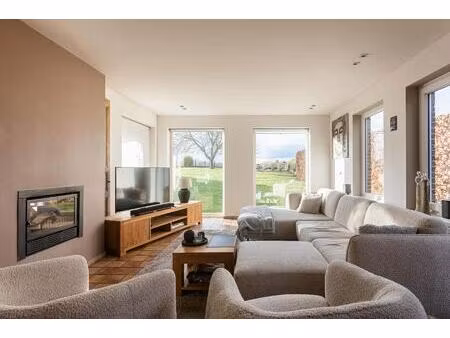 huis te koop in iddergem met 6 slaapkamers