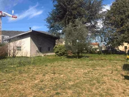 terrain constructible viabilisé à vendre