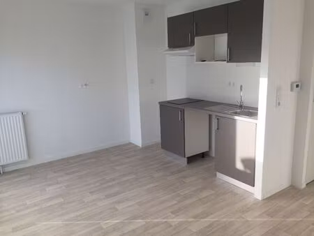 location appartement 1 pièce 27m²