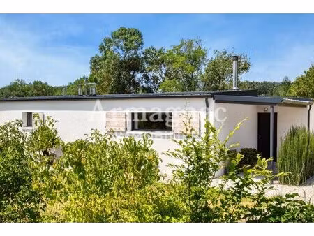 maison d'architecte avec piscine et jardin