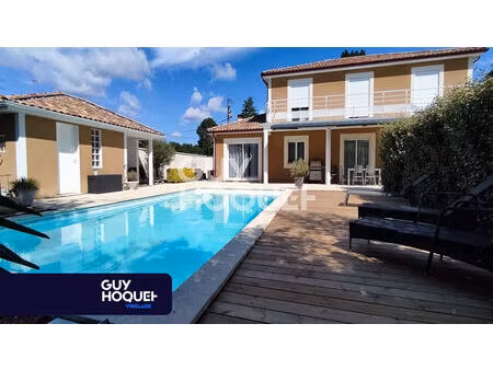 vente maison 7 pièces 220 m² beautiran (33640)