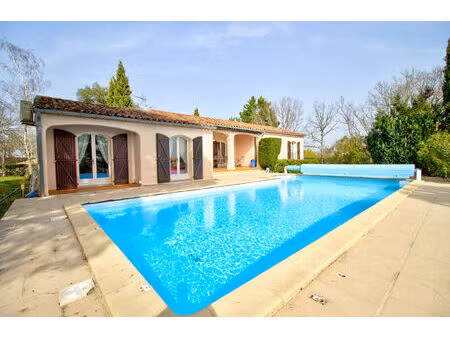 moirax- très belle maison de charme de 170m2  5 chambres  piscine  dans un environnement c